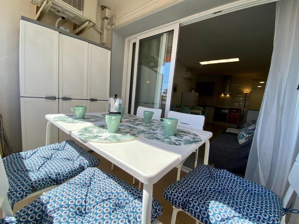Golden Cambrils Apartment ภายนอก รูปภาพ