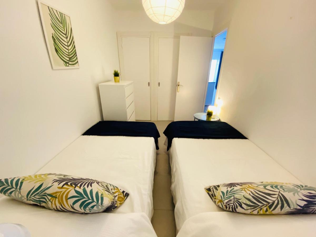 Golden Cambrils Apartment ภายนอก รูปภาพ